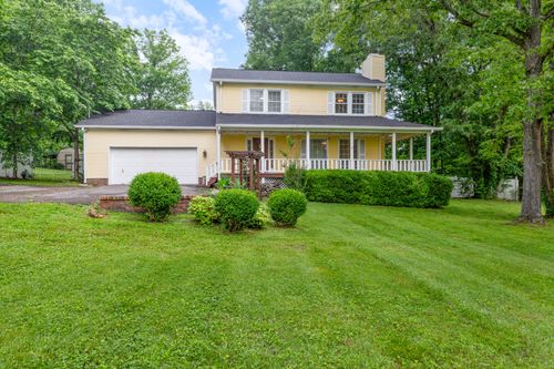 324 Beechwood Dr, Burns, TN, 37029-9013 | Card Image