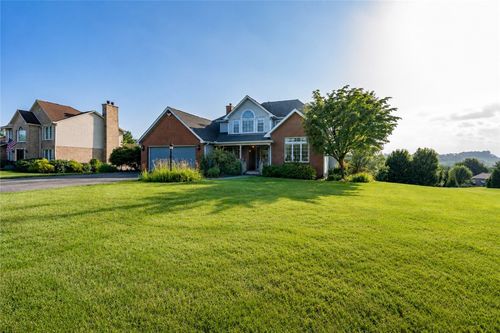 32 Saddlebrook Dr, Greensburg, PA, 15601-9788 | Card Image