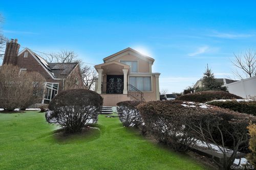 188 Mclaughlin Ave, Hollis, NY, 11423-1138 | Card Image