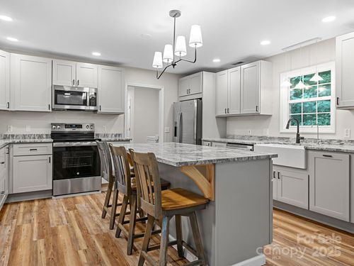 1349 E Lakeshore Dr, Landrum, SC, 29356-9627 | Card Image