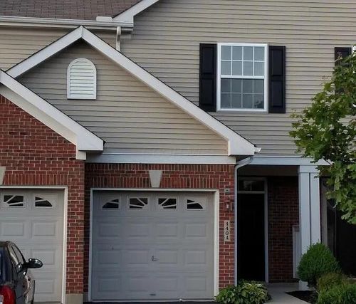 4404 Straight Arrow Rd, Beavercreek, OH, 45430-1521 | Card Image