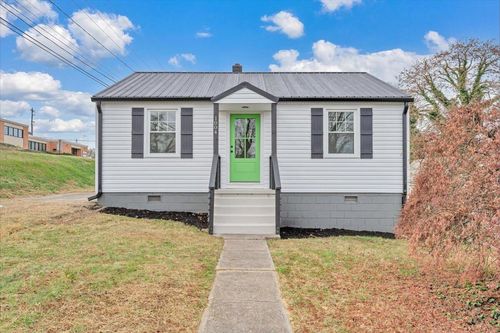 1004 26th St Sw, Roanoke, VA, 24015-3106 | Card Image