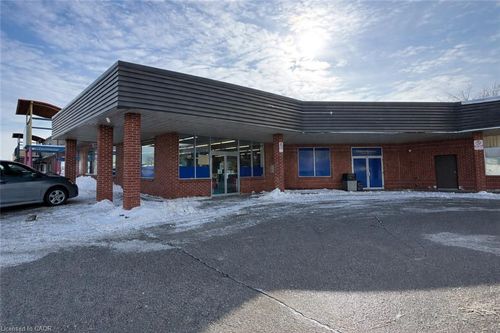 735 Tower St S, Fergus, ON, N1M2R2 | Card Image