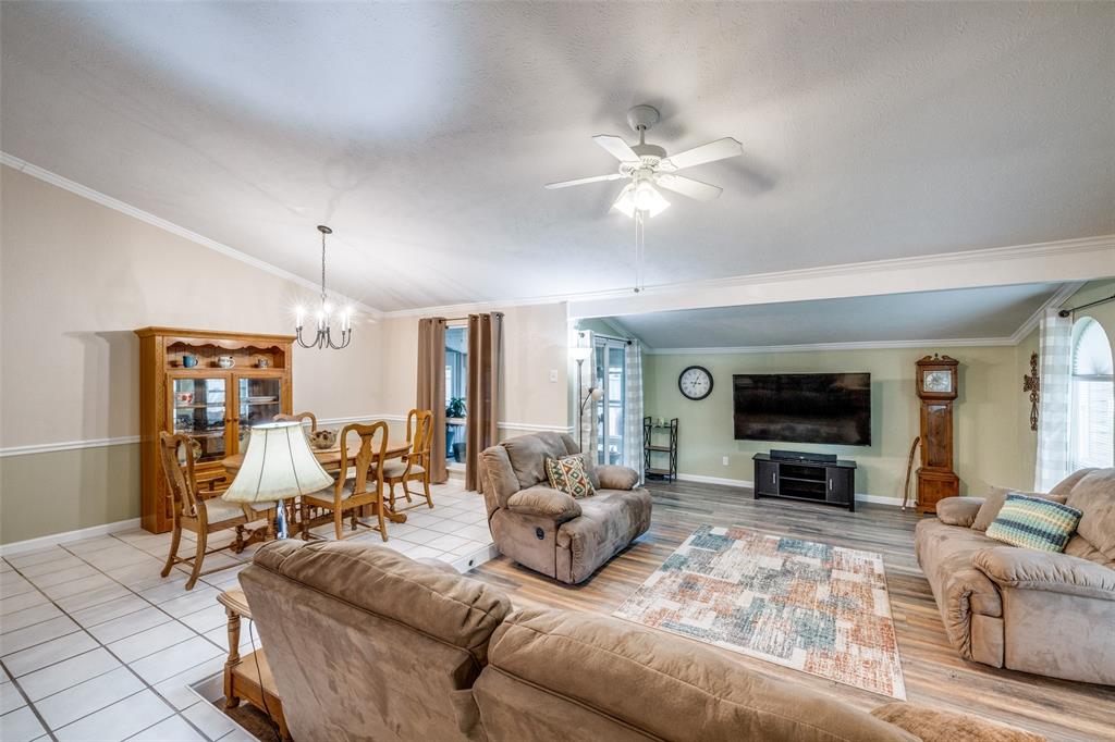 Pinoak Dr, Grand Prairie, TX 75052