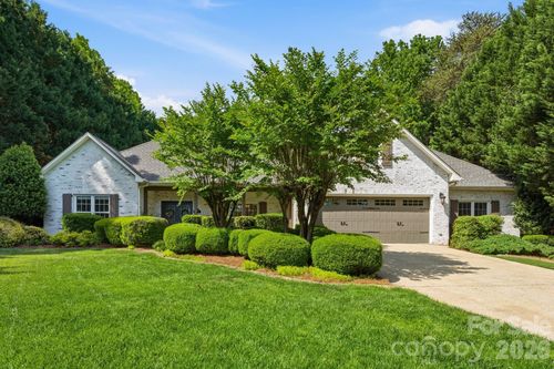 8247 Camelia Ln, Denver, NC, 28037-8870 | Card Image