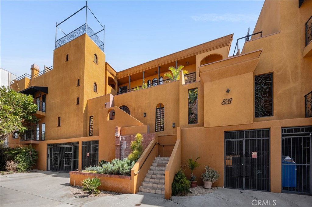 Residential in Los Angeles