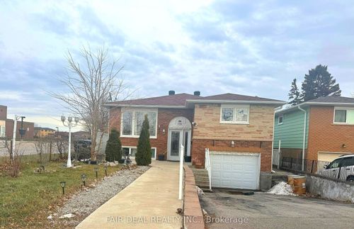 3720 Brandon Gate Dr, Mississauga, ON, L4T3M8 | Card Image