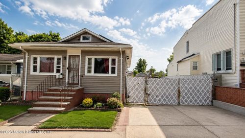 67 Rhine Ave, Staten Island, NY, 10304-3405 | Card Image