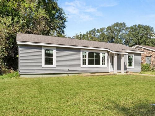 921 Lake Court Dr, DeRidder, LA, 70634-4398 | Card Image