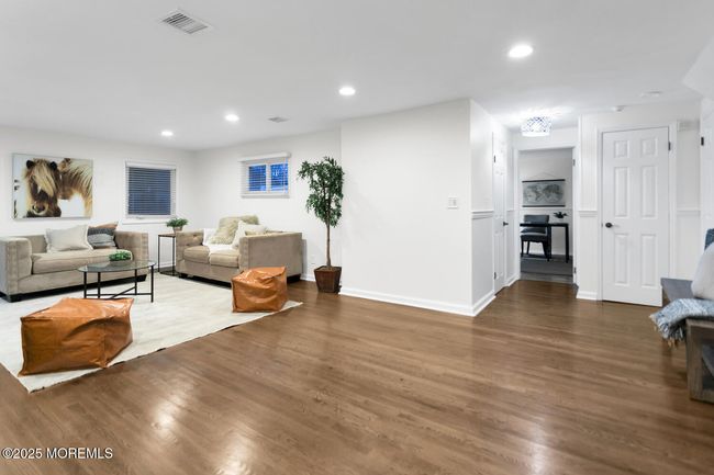 50 Maplewood Dr, House other with 4 bedrooms, 3 bathrooms and null parking in Middletown NJ | Image 20