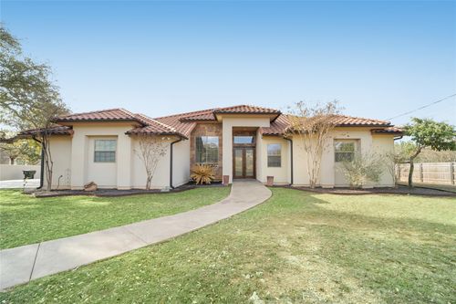2450 Great Oaks Dr, San Marcos, TX, 78666-5034 | Card Image
