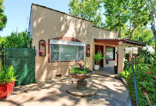 1925 51st St, Sacramento, CA, 95819-4811 | Card Image