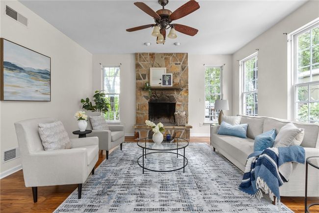543 Shrader St, House other with 4 bedrooms, 4 bathrooms and 2 parking in Springdale PA | Image 7
