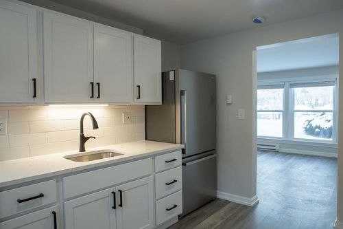 e2-180 N Main Street, Boscawen, NH, 03303 | Card Image