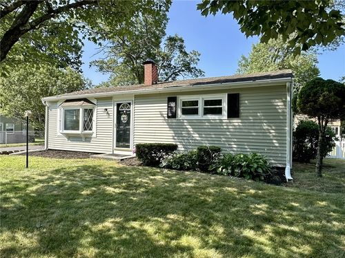 17 Rondeau Rd, Bellingham, MA, 02019-1735 | Card Image