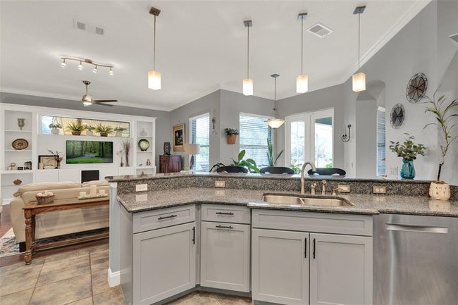 Great for Entertaining | Image 10