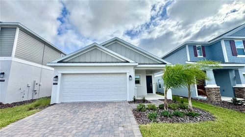 2737 Armstrong Ave, CLERMONT, FL, 34714-8119 | Card Image