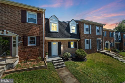 4520 Garbo Ct, ANNANDALE, VA, 22003-5736 | Card Image