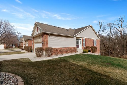 9800 Oakwood Ct, Saint John, IN, 46373-8732 | Card Image