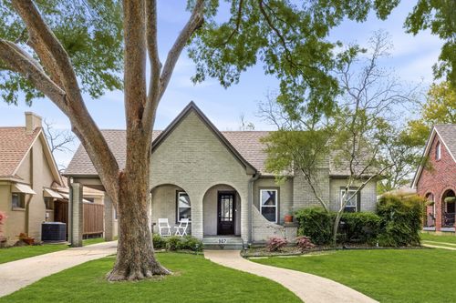 907 Monte Vista Dr, Dallas, TX, 75223-1247 | Card Image