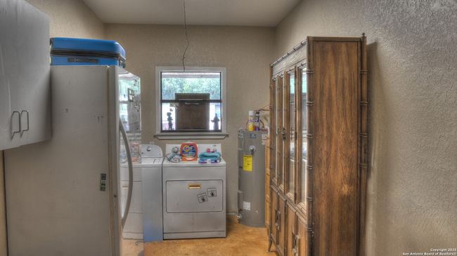 121 David Rankin Rd, House other with 3 bedrooms, 2 bathrooms and null parking in Leakey TX | Image 52