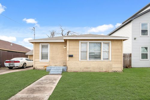 2729 Jones St, Houston, TX, 77026-6021 | Card Image