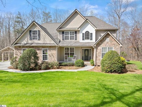 530 Woodheights Way, Travelers Rest, SC, 29690-8032 | Card Image