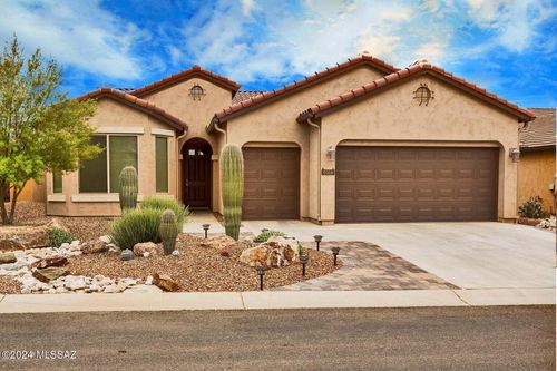 60065 E Arroyo Vista Drive, Oracle, AZ, 85623 | Card Image