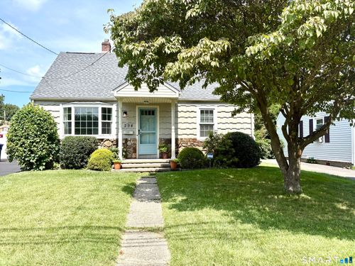 294 Burnsford Ave, Bridgeport, CT, 06606-3424 | Card Image