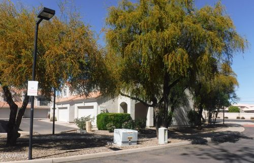 1072 E Sunburst Ln, Tempe, AZ, 85284-1554 | Card Image