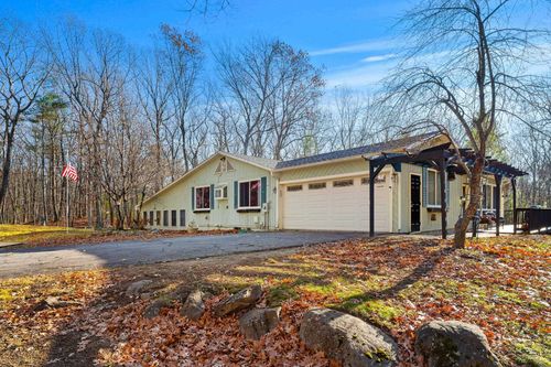 314 Main St, Plaistow, NH, 03865-3034 | Card Image