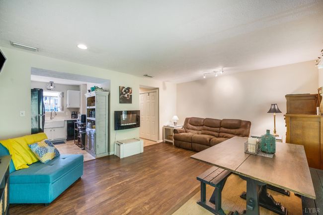 17 Jefferson Village Dr, Townhouse with 2 bedrooms, 2 bathrooms and null parking in Forest VA | Image 8