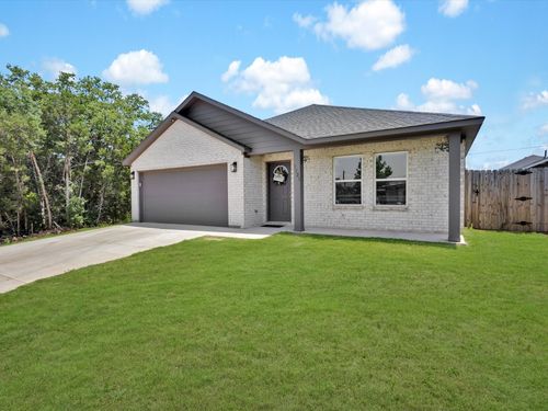 2721 Beechwood St, Granbury, TX, 76048-3801 | Card Image