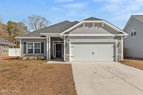 726 Greenwich Pl, Richlands, NC, 28574-1147 | Card Image