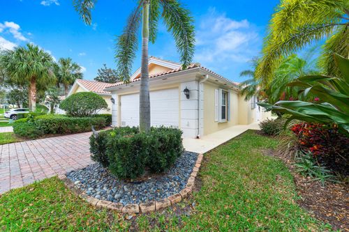 8180 Saint Johns Ct, Wellington, FL, 33414-7404 | Card Image