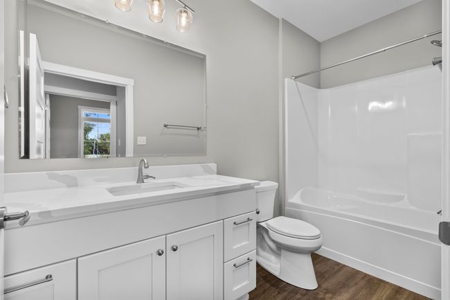 102 Bergen Dr, Condo with 2 bedrooms, 2 bathrooms and null parking in Waterloo IA | Image 15