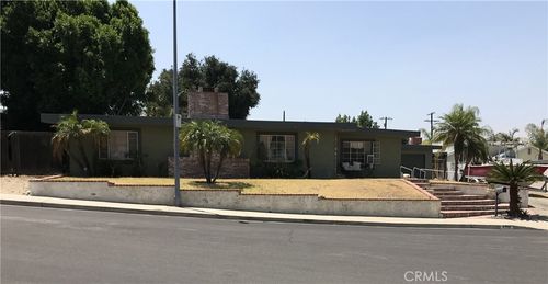 8110 Brownstone St, Sunland, CA, 91040-2102 | Card Image
