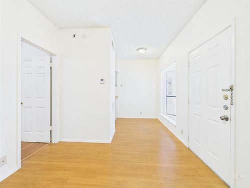 apt-304-2604 Salado St, Austin, TX, 78705-3940 | Card Image