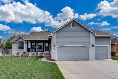 1124 N High Park Dr, Derby, KS, 67037-7968 | Card Image