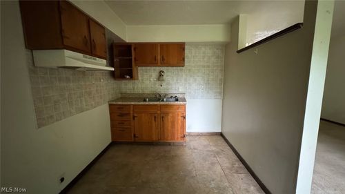 345-355 Mellwood Drive, Toronto, OH, 43964 | Card Image