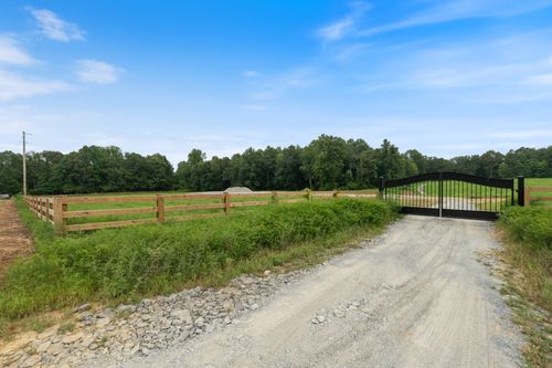 1080 Oak Grove Rd, Mcminnville, TN, 37110-7602 | Card Image