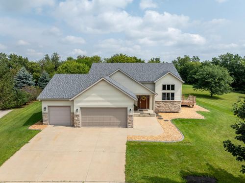 5071 Manor Brook Dr Nw, Rochester, MN, 55901-3182 | Card Image