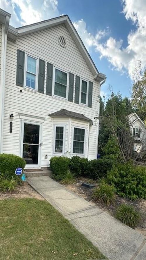 765 Crestwell Cir Sw, Atlanta, GA, 30331-8629 | Card Image