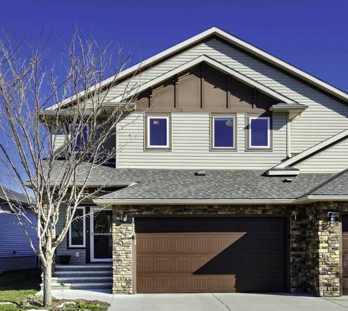 1910 High Park Cir Nw, High River, AB, T1V0E7 | Card Image