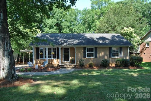 1427 Churchill Dr, Gastonia, NC, 28054-5772 | Card Image
