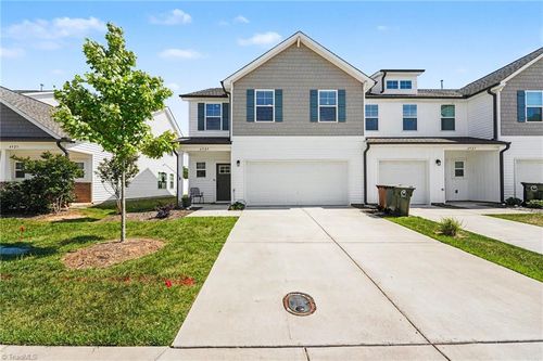 4925 Cannon Crossing Way, Greensboro, NC, 27410-4373 | Card Image