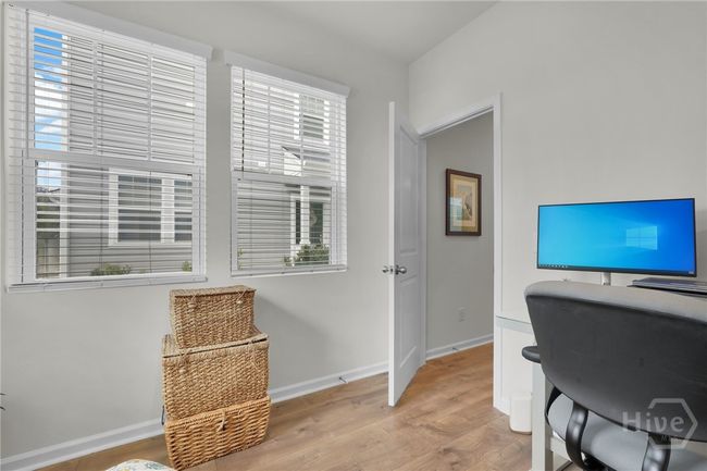 This flex room has loads of great natural light. | Image 49