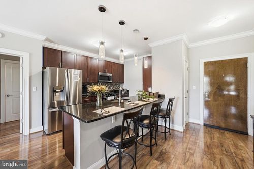 519-6301 Edsall Rd, ALEXANDRIA, VA, 22312-2686 | Card Image
