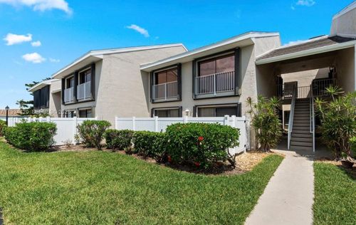 6205-3207 S Lakeview Cir, Hutchinson Island, FL, 34949-8856 | Card Image