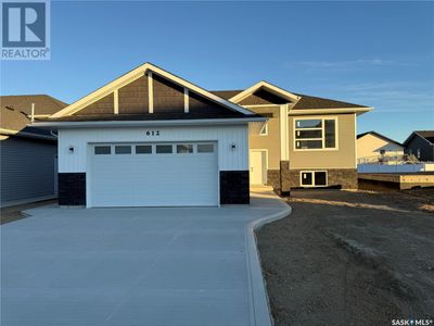 612 Weir Cres, House other with 5 bedrooms, 3 bathrooms and null parking in Warman SK | Image 1